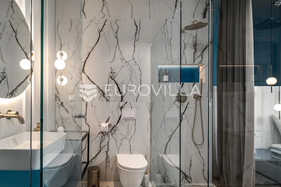 rijeka, centar, novouređen luksuzan stan nkp 105 m2 s tri apartmana - slika 10