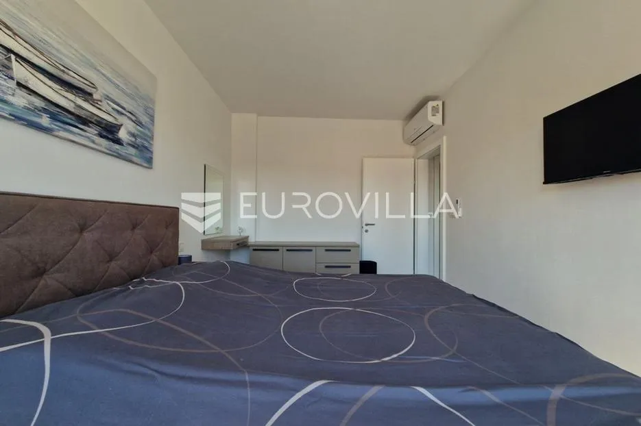 vir, atraktivan dvoetažni apartman s 3 spavaće sobe i pogledom na more - slika 64