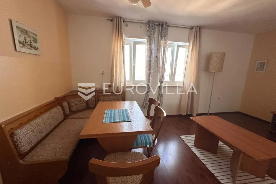 senj, kuća 200 m² s dva odvojena stana na lokaciji blizu mora - slika 14