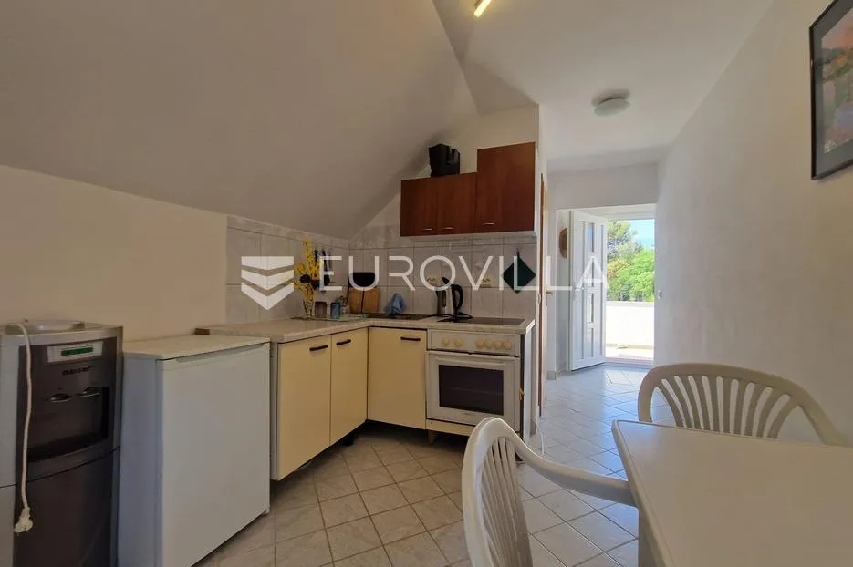 vir, samostojeća katnica s dva apartmana - slika 33