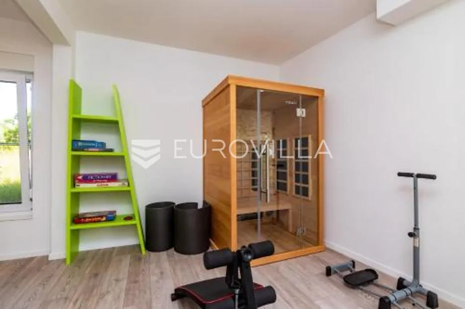 zadar, suhovare, moderna vila na mirnoj lokaciji - slika 27