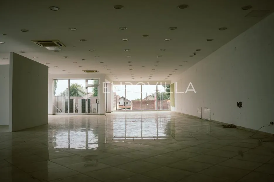 vinkovci, radićev blok, poslovni prostor 459 m² - slika 11