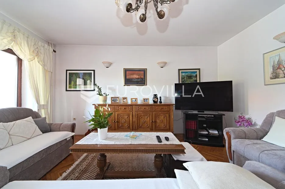 osijek, donji grad, prodaje se prostrana rustikalna vila površine 403 m² - slika 9