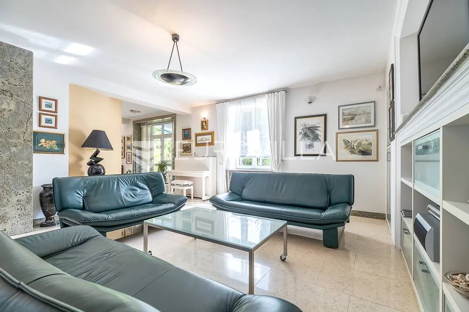 samobor, centar prekrasna obiteljska kuća 760 m² na parceli 1000 m² - slika 6