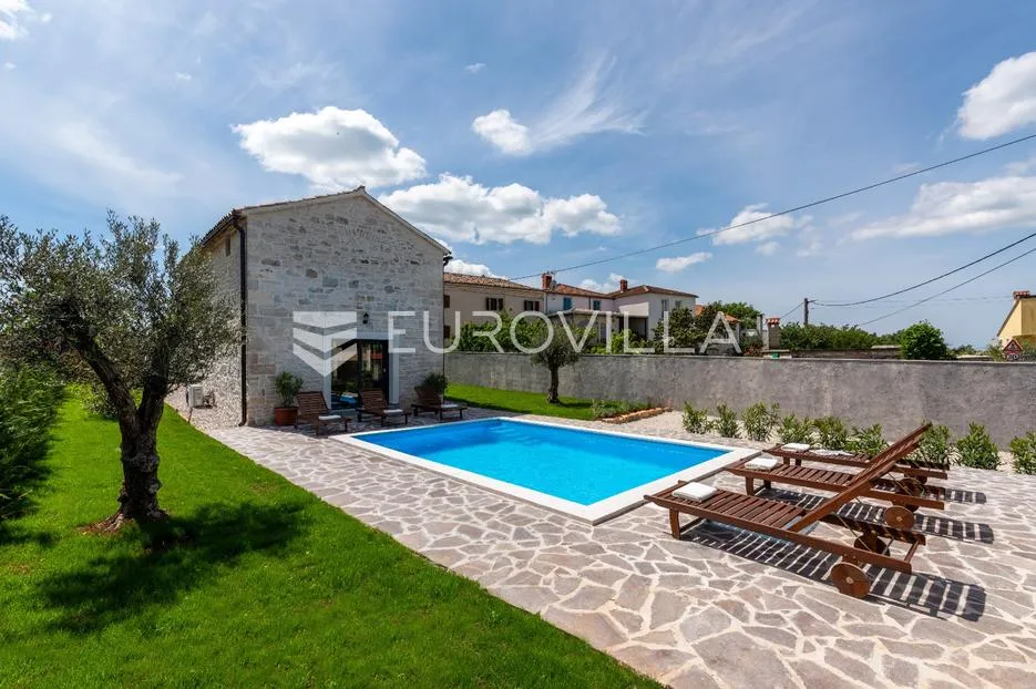 istra, poreč prekrasna kamena vila s bazenom 133 m2 - slika 3