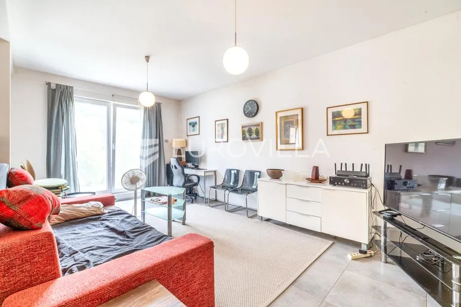 zagreb, markuševec, lijepi stan s vrtom i dodatnom stambenom jedinicom, 283 m2 nkp - slika 2