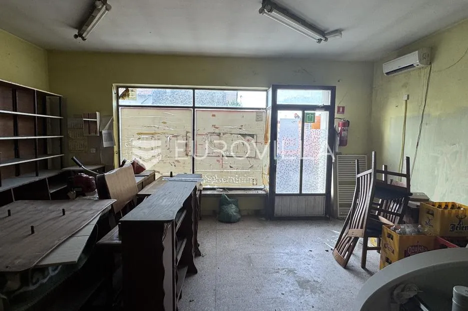 đakovo, sjever, dvije kuće sa poslovnim prostorom 250 m2 - slika 11