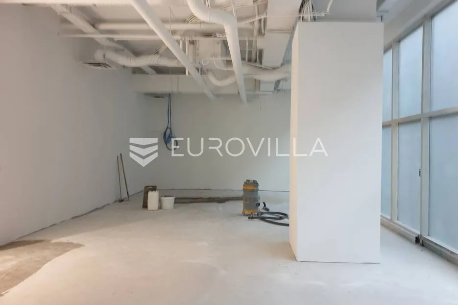 centar, poslovni prostor za zakup 122 m2 u poslovnoj zgradi - slika 2