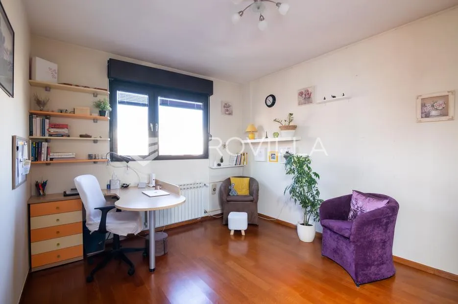 zagreb, sloboština, prostran četverosoban stan, neto površine 93 m² - slika 12