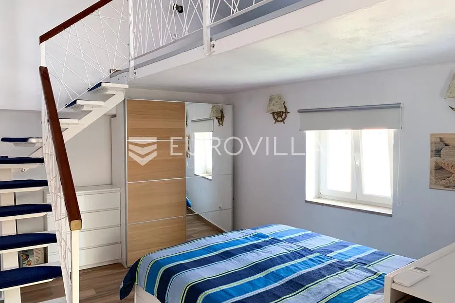 otok krk, baška, predivna kuća s dva apartmana 80m od mora - slika 11