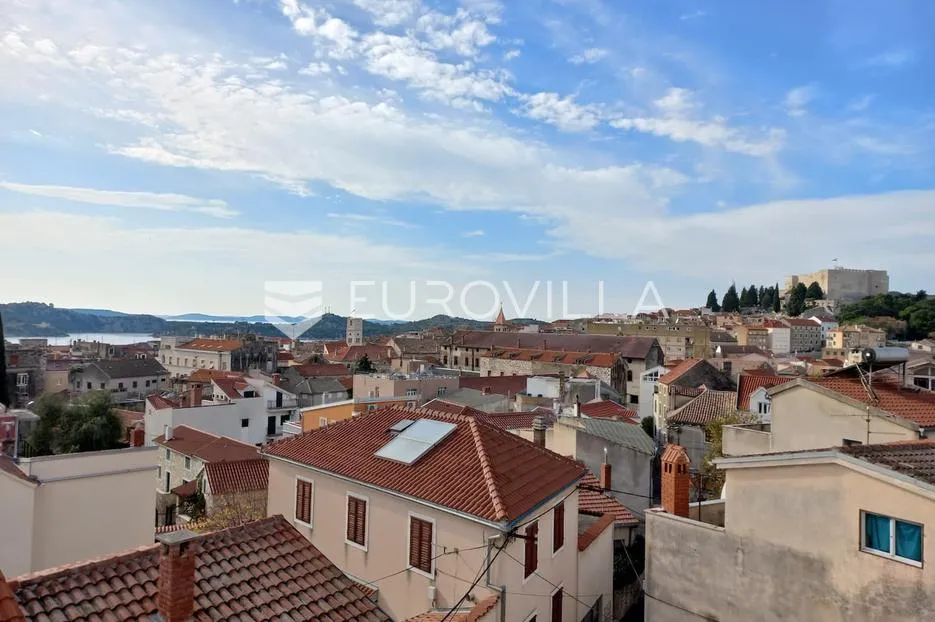 šibenik, varoš, dvosoban stan s prostranom krovnom terasom - slika 16