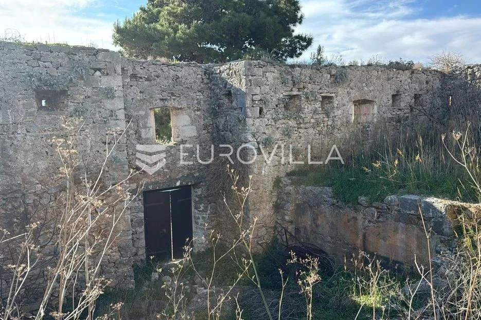 hvar, sućuraj, fortica, povijesno zemljište prvi red uz more, 700 m² - slika 16