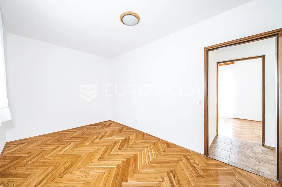 zagreb, gračani, prekrasan troetažan šeterosoban stan s vrtom 278,66 m² - slika 11