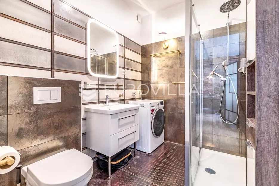 zagreb, martićeva, predivan dvosoban stan površine 50 m² - slika 6