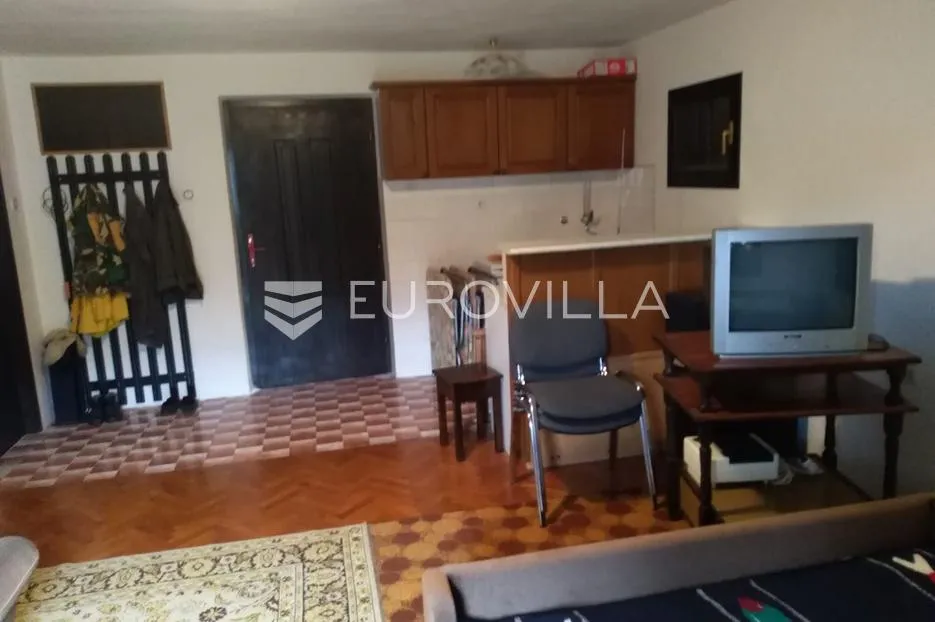 slunj, veljun, kuća 120 m² do rijeke korane - slika 9