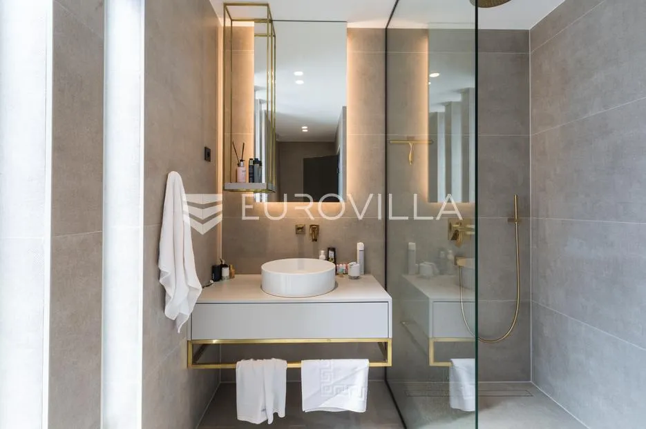 istra, rovinjsko selo, moderna novogradnja 222m2 s bazenom - slika 18