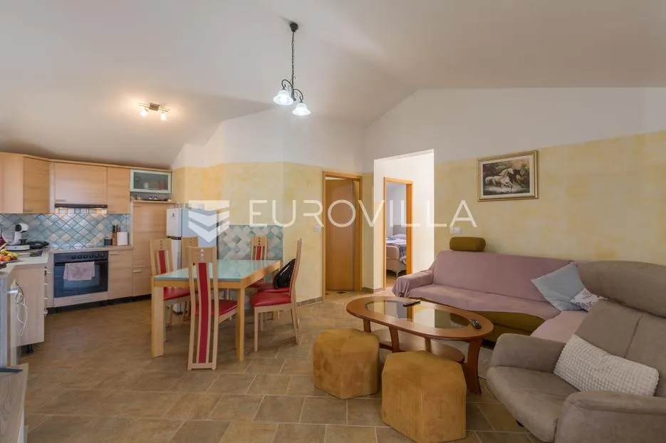 istra, vodnjan prilika za investiciju, apartmanska kuća podijeljena na dvije stambene jedinice - slika 13