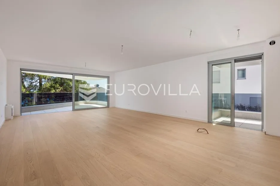 opatija, centar, atraktivan višesoban stan u novogradnji s 4 parkirna mjesta nkp 254 m2 - slika 30