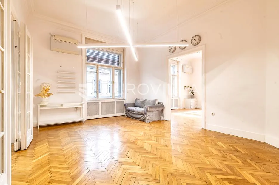 zagreb, centar, prekrasan građanski stan 136 m² - slika 9
