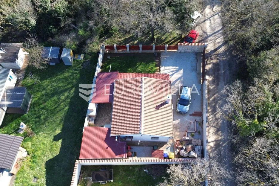 istra, medulin, atraktivna prizemnica okružena prirodom - slika 17