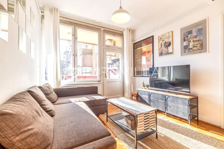 Zagreb, MARTIĆEVA, lijep trosoban stan, 95 m², dva balkona - Donji grad