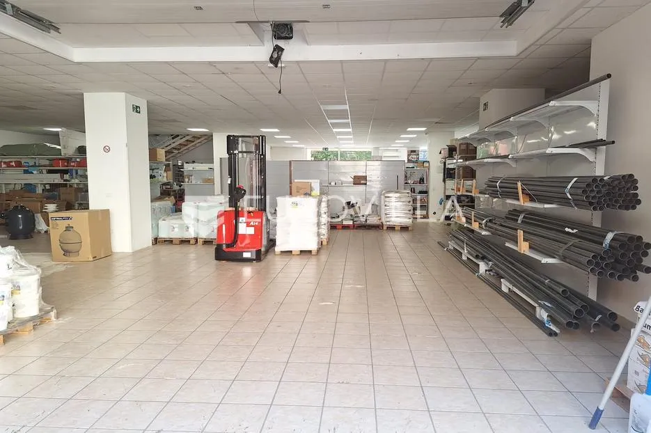 istra, pula, poslovni prostor 531,81 m² s parkingom na frekventnoj lokacij - slika 2