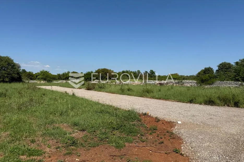 istra, vodnjan, građevinsko zemljište 1438m2 na odličnoj lokaciji s pogledom na more - slika 7