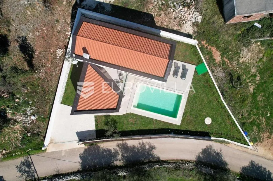 istra, krnica, moderna vila s bazenom i očaravajućim pogledom na more - slika 29