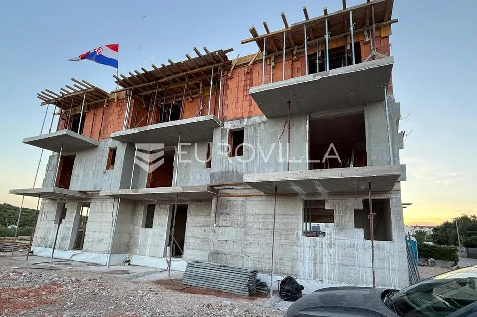 tribunj, prekrasna dvojna kuća s pogledom na more, 168,88 m² - slika 10