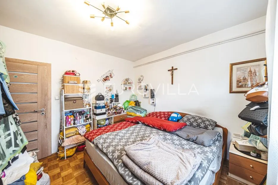 zaprešić okolica, brdovec, predivna kuća s 3 garaže 316 m² - slika 8