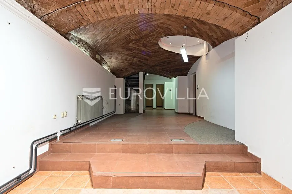 osijek, centar, zakup uličnog poslovnog prostora 283 m², županijska - slika 7