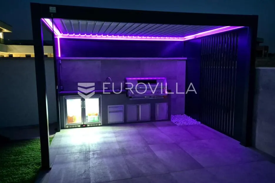 zadar, zemunik gornji, prekrasna vila s bazenom i okućnicom - slika 7