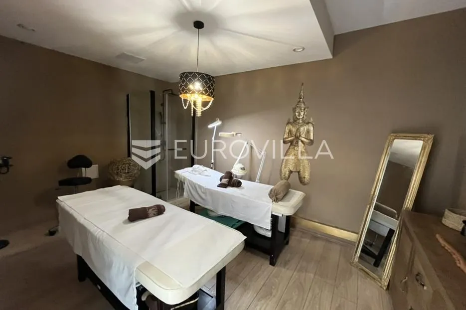 istra, rovinj, uhodani beauty studio u aci marini rovinj, prodaja poslovanja i inventara - slika 10