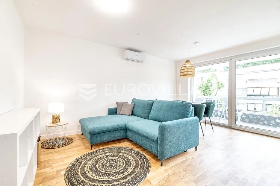 Zagreb, Srednjaci prekrasan trosoban stan 55 m²