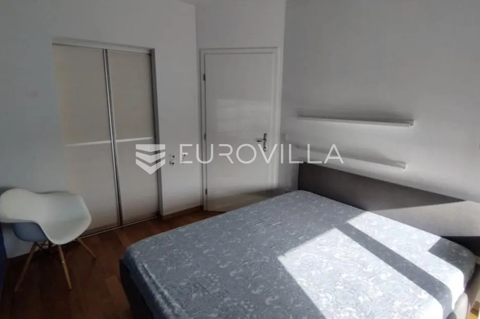 zagreb, maksimir, trosoban stan 87 m² s terasom i parkirnim mjestom - slika 5