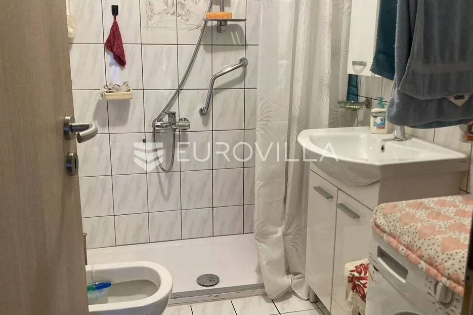 istra, rovinj, funkcionalan dvosoban stan nkp 53,75 m2 na super lokaciji - slika 14