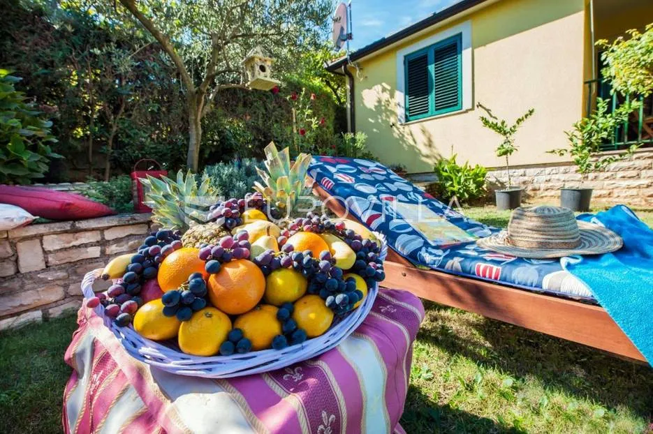 istra, rovinj, kuća 360 m2 s tri stana i zasebnom kućicom, izuzetna lokacija - slika 28