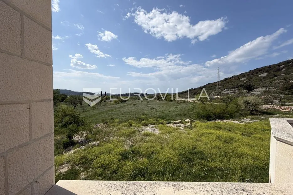 brač, nerežišća, kamena vila na prostranom imanju od 28.122 m² - slika 18