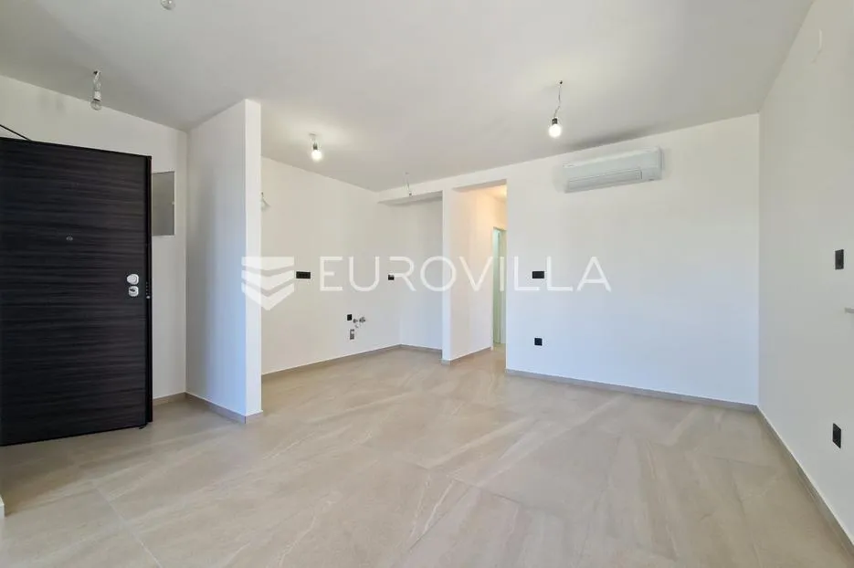 vir, apartman s krovnom terasom, pogled na more - slika 10