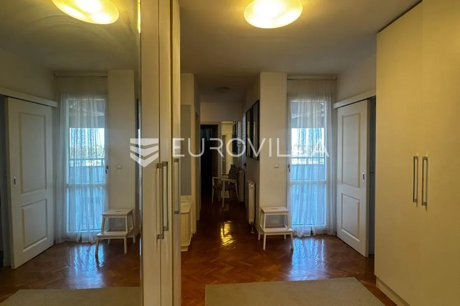 zagreb, maksimir, svetice, četverosoban stan 105 m² s loggiom - slika 18