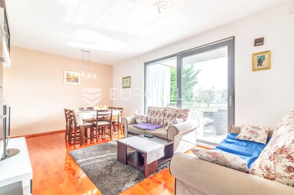 Sesvete, Kašinska, trosoban stan sa vrtom, prizemlje 66 m²