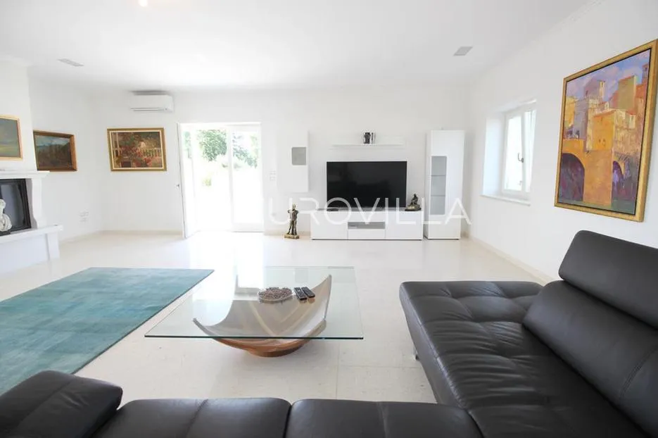 istra, kanfanar, prekrasna kuća 450 m² na velikom imanju od 1900 m² - slika 39