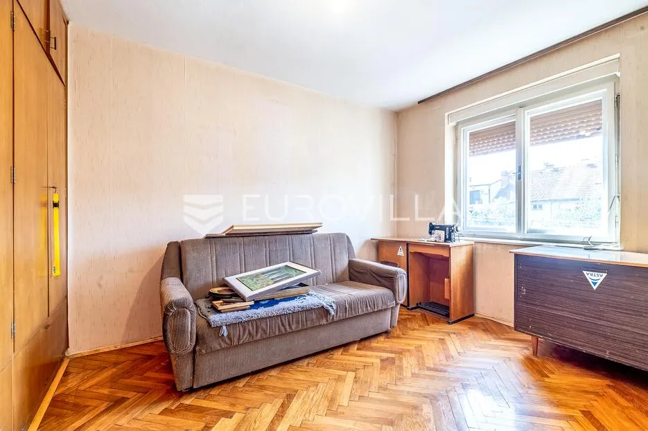 zagreb, peščenica, dvosoban stan 43 m² na 1. katu stambene zgrade za adaptaciju - slika 3