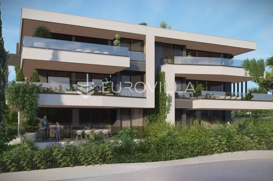 istra, rovinj, luksuzan stan na prvom katu s tri spavaće sobe s pogledom na more, blizina centra - slika 10