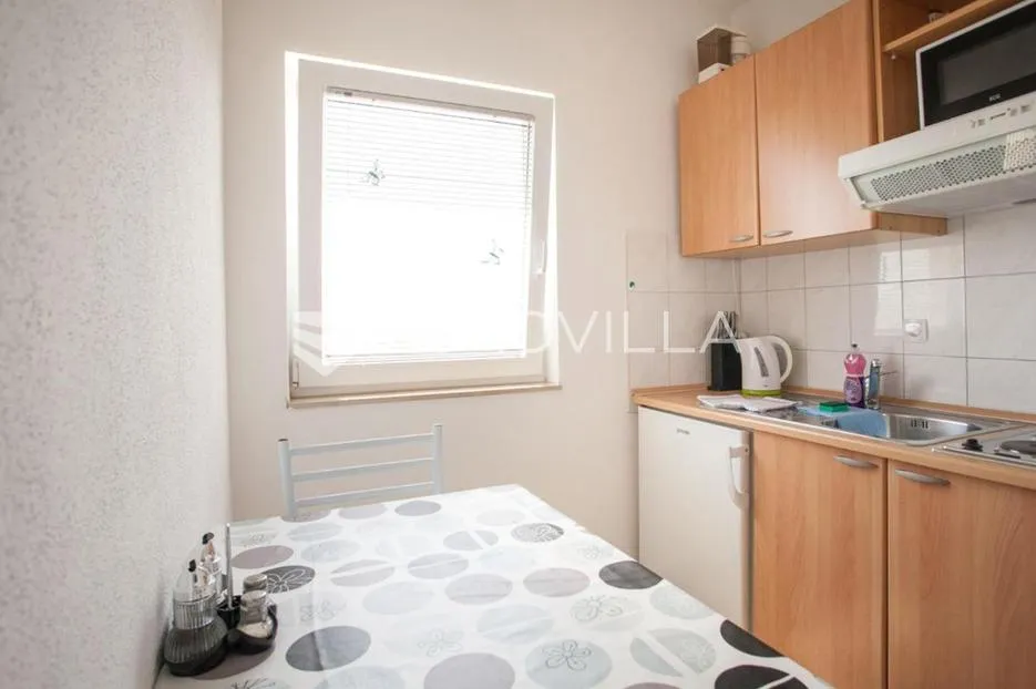 trogir, seget vranjic, dvosoban apartman za dugoročan najam - slika 2