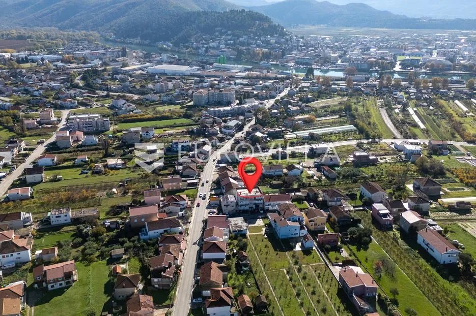 Metković, dvosoban stan 80 m²