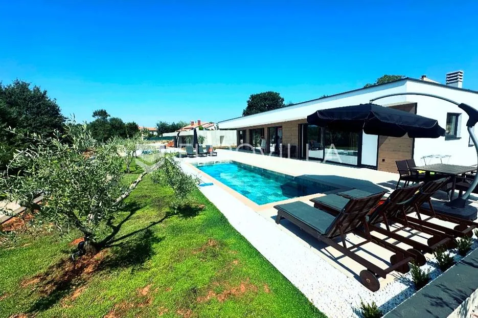 istra, labin, moderna samostojeća villa s dva stana i bazenom, 176.15 m² - slika 18