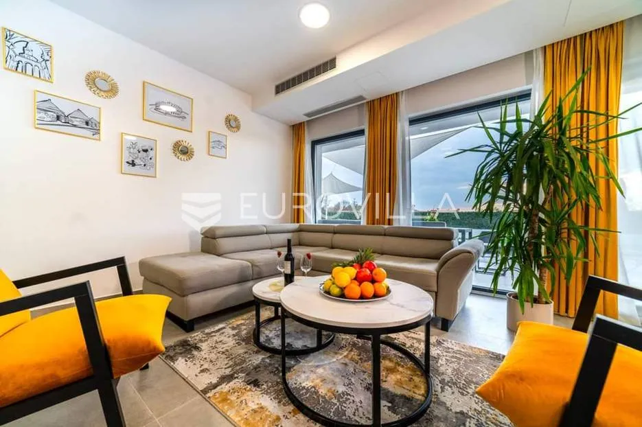 istra, poreč, vila s bazenom i vrtom - slika 35