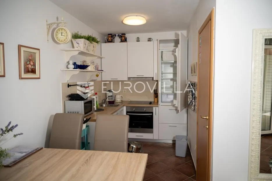 novi vinodolski, centar, dvosoban stan s velikom terasom 70 m od mora - slika 6