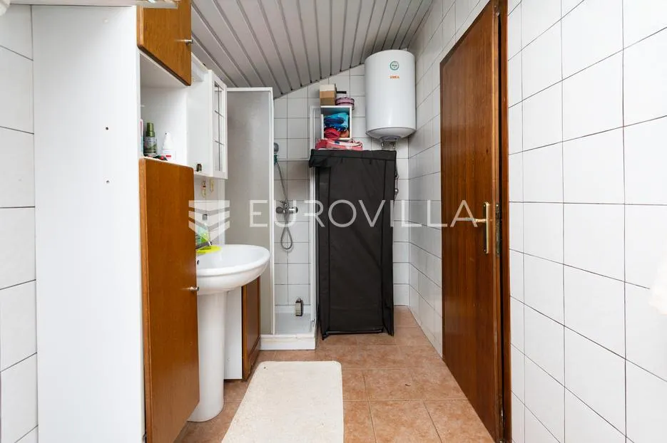 cernik, čavle, adaptirana kuća od 288 m² s 3448 m² terena - slika 24